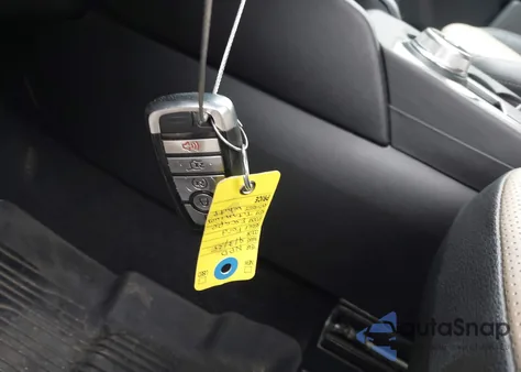 2022 Ford Escape Titanium Hybrid from USA, damaged, VIN 1FMCU9DZ0NUA38399